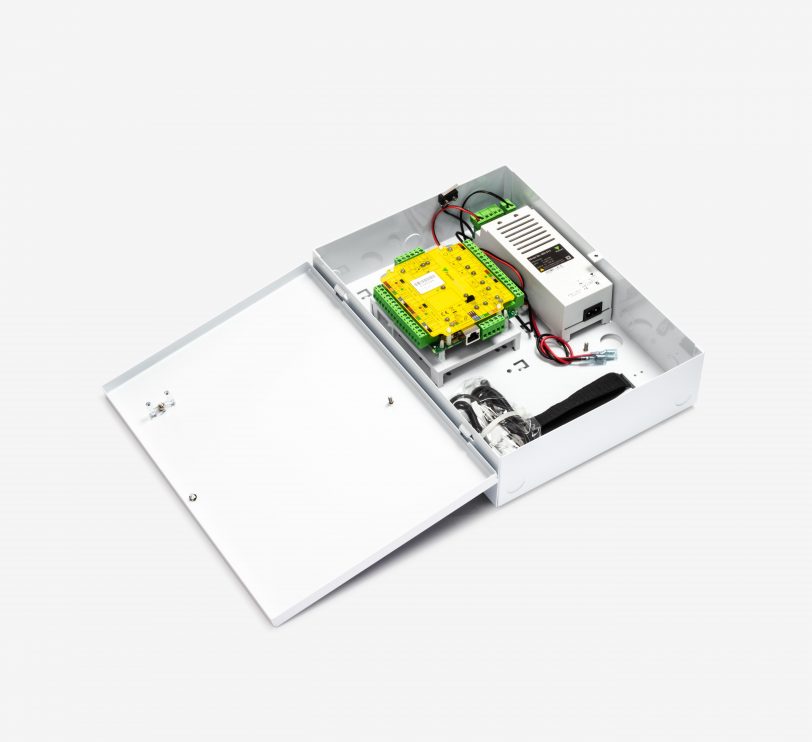 Paxton Net2 plus 1-deurcontroller met voeding in metalen behuizing